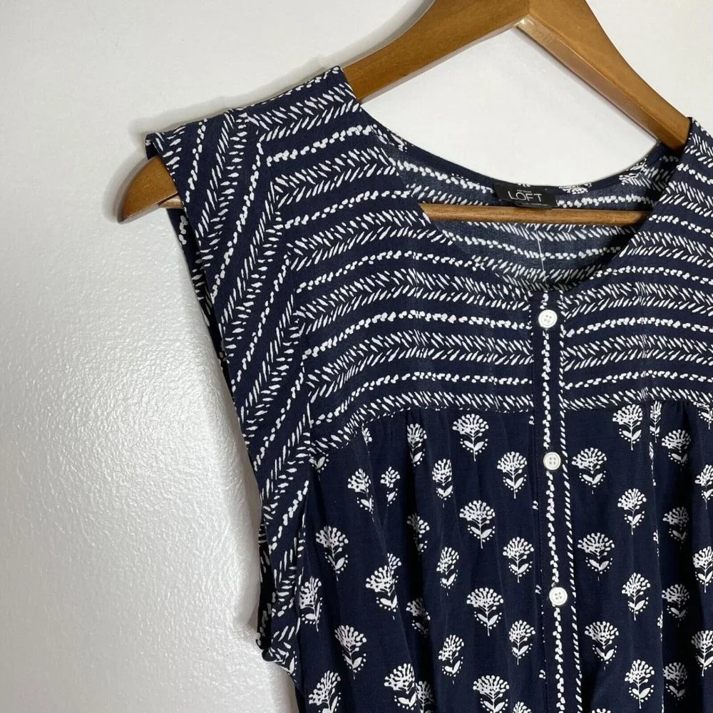 Loft Blue Floral Sleeveless Button Front 4" Shorts Romper Size Large Women’s - Picture 4 of 13